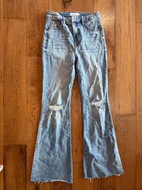 Light Blue Distressed Flare Jeans - U